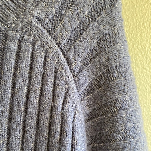 Sophie Rue Blue Crew Neck Sweater with Ribbed Knit - Picture 3 of 6